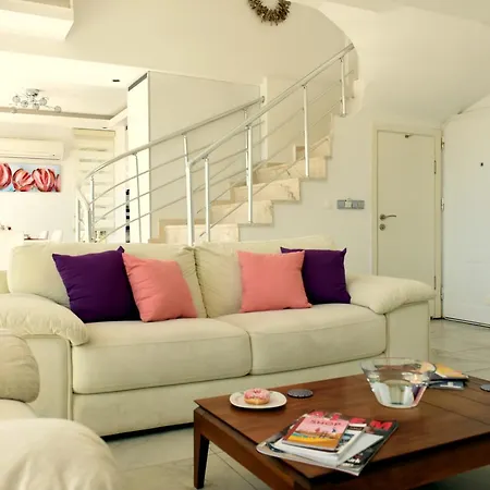Tala 16 Villa *
